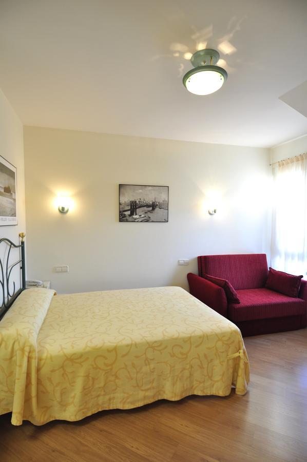 Hotel Apartamentos Aralso Sotillo Ля Ластрилла Экстерьер фото